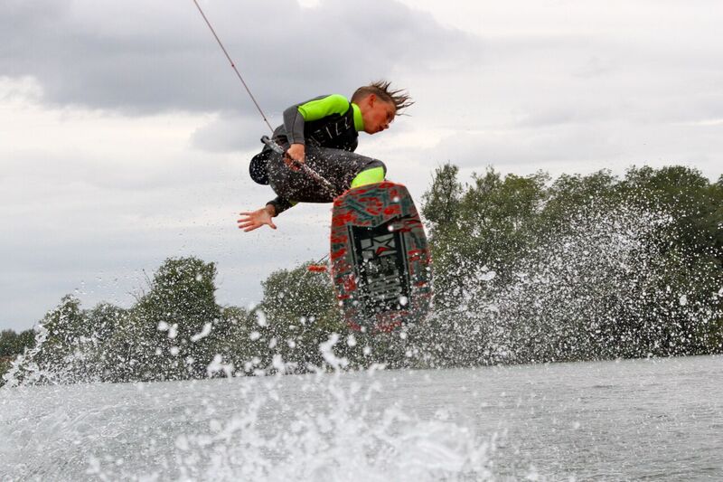 CE Wakeboard 17
