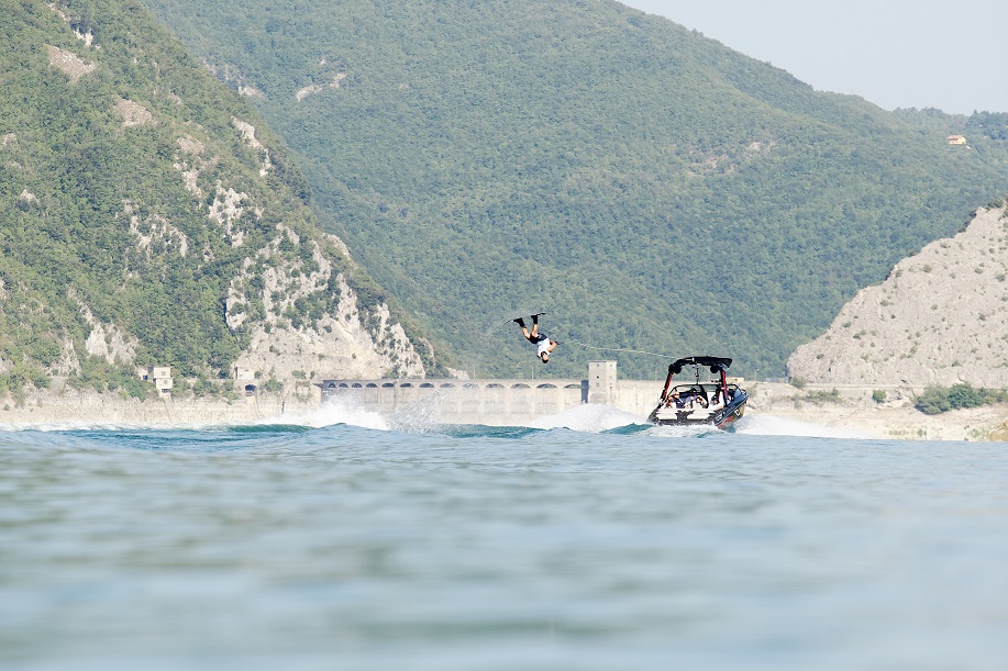 boat wakeboard